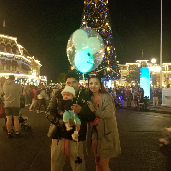 Meet your Posher, Evelyn - Picture 2 of 5